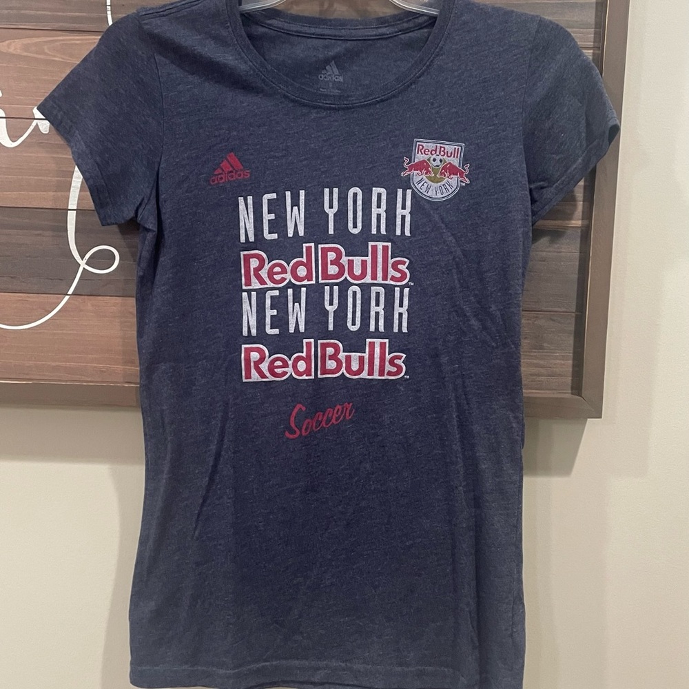 ADIDAS REDBULLS Soccer Women's Short Sleeve Fitted Small T-Shirt Casual Sporty